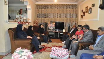 دیدار اعضای هیات مدیره و نمایندگان کارکنان با خانواده مرحوم مهندس محمد حسین کیانی
